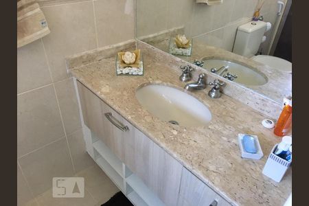 Apartamento para alugar com 104m², 4 quartos e 2 vagasBanheiro
