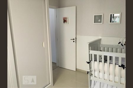 Apartamento para alugar com 104m², 4 quartos e 2 vagasQuarto