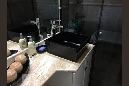Lavabo de apartamento para alugar com 4 quartos, 104m² em Recreio dos Bandeirantes, Rio de Janeiro