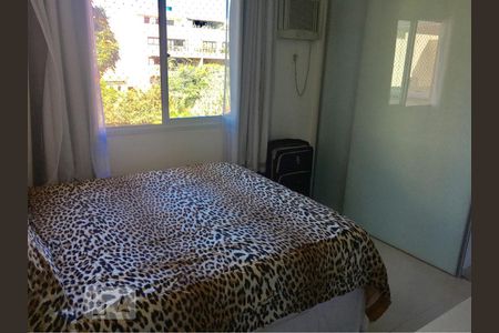 Quarto de apartamento para alugar com 4 quartos, 104m² em Recreio dos Bandeirantes, Rio de Janeiro