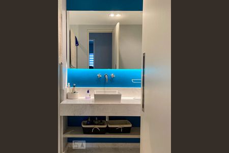 Apartamento à venda com 70m², 2 quartos e 1 vagaBanheiro