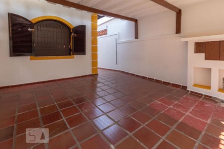 Casa para alugar com 70m², 2 quartos e 2 vagas Casa para alugar com 70m², 2 quartos e 2 vagasGaragem