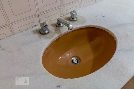 Apartamento à venda com 124m², 4 quartos e 2 vagasBanheiro