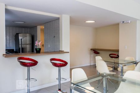 Apartamento à venda com 124m², 4 quartos e 2 vagasÁrea comum - Salão de festas