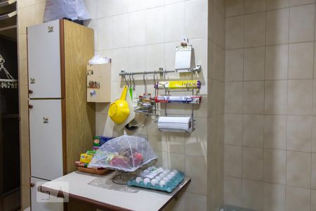 Apartamento à venda com 100m², 2 quartos e 1 vagaCozinha