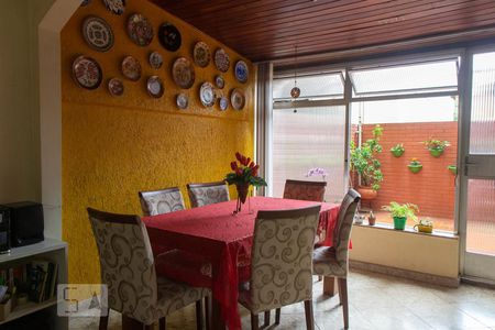 Apartamento à venda com 100m², 2 quartos e 1 vagaSala