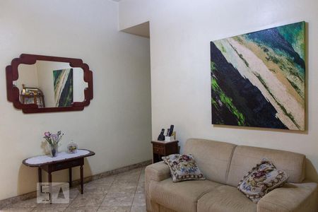 Apartamento à venda com 100m², 2 quartos e 1 vagaSala