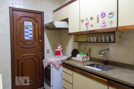 Apartamento à venda com 100m², 2 quartos e 1 vagaCozinha