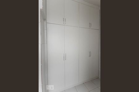 Apartamento para alugar com 80m², 3 quartos e sem vagaÁrea de Serviço