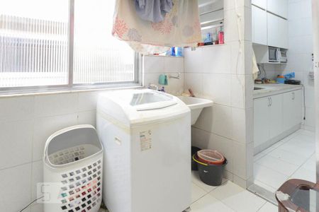 Apartamento para alugar com 80m², 3 quartos e sem vagaÁrea de Serviço