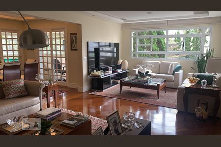 Apartamento à venda com 263m², 4 quartos e 4 vagas Apartamento à venda com 263m², 4 quartos e 4 vagasSala