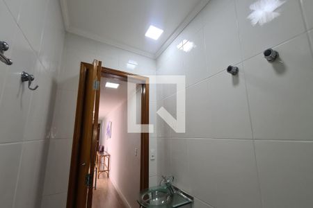Casa para alugar com 390m², 3 quartos e 4 vagas Casa para alugar com 390m², 3 quartos e 4 vagasBanheiro 1