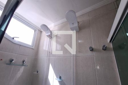 Casa para alugar com 390m², 3 quartos e 4 vagas Casa para alugar com 390m², 3 quartos e 4 vagasBanheiro da Suíte