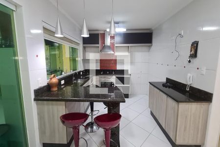 Casa para alugar com 390m², 3 quartos e 4 vagas Casa para alugar com 390m², 3 quartos e 4 vagasCozinha