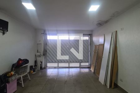 Casa para alugar com 390m², 3 quartos e 4 vagas Casa para alugar com 390m², 3 quartos e 4 vagasGaragem