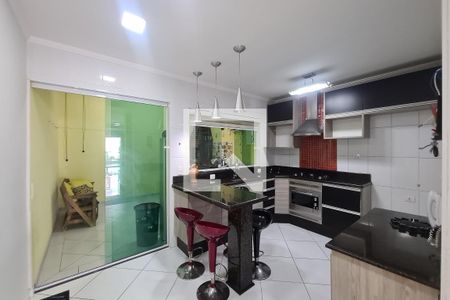 Casa para alugar com 390m², 3 quartos e 4 vagas Casa para alugar com 390m², 3 quartos e 4 vagasCozinha