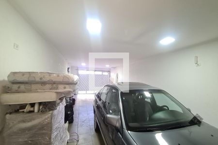 Casa para alugar com 390m², 3 quartos e 4 vagas Casa para alugar com 390m², 3 quartos e 4 vagasGaragem