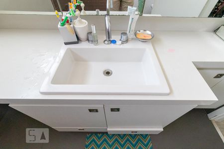 Apartamento à venda com 140m², 3 quartos e 2 vagasBanheiro 1