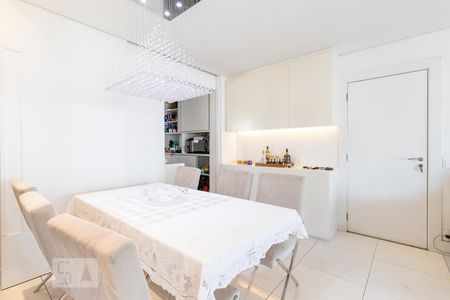 Apartamento à venda com 140m², 3 quartos e 2 vagasSala