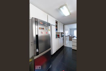 Apartamento à venda com 140m², 3 quartos e 2 vagasCozinha