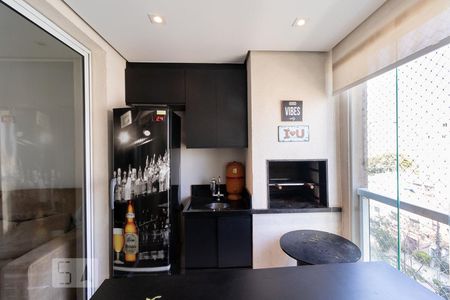 Apartamento à venda com 140m², 3 quartos e 2 vagasVaranda