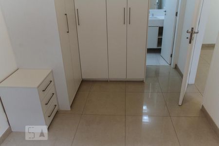 Apartamento à venda com 41m², 1 quarto e 1 vagaQuarto