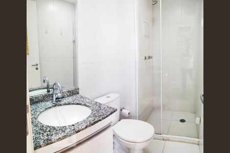 Banheiro de apartamento para alugar com 2 quartos, 47m² em Jardim Ângela (zona Leste), São Paulo