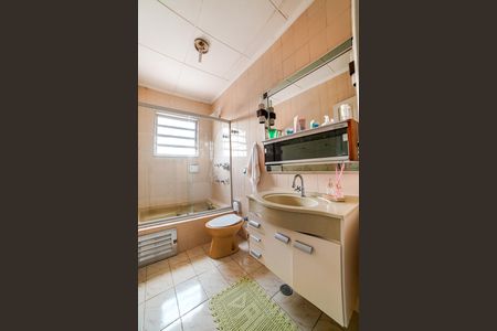 Banheiro da Suíte 1 de casa à venda com 6 quartos, 500m² em Vila Leonor, São Paulo