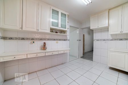 Casa à venda com 500m², 6 quartos e 3 vagasCozinha 2