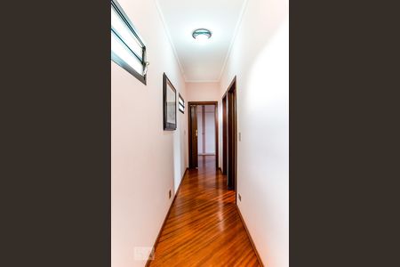 Casa à venda com 500m², 6 quartos e 3 vagasCorredor Quartos