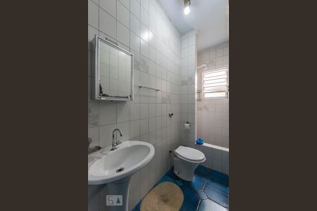 Suíte 2 - Banheiro de casa à venda com 4 quartos, 260m² em Ipiranga, São Paulo