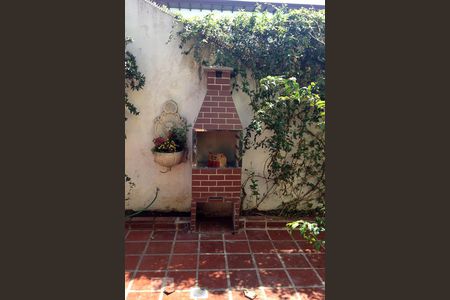 Casa à venda com 250m², 4 quartos e 4 vagasChurrasqueira