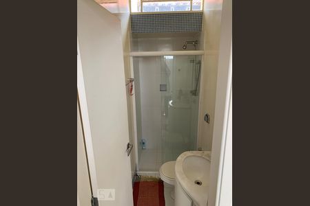 Casa à venda com 250m², 4 quartos e 4 vagasBanheiro