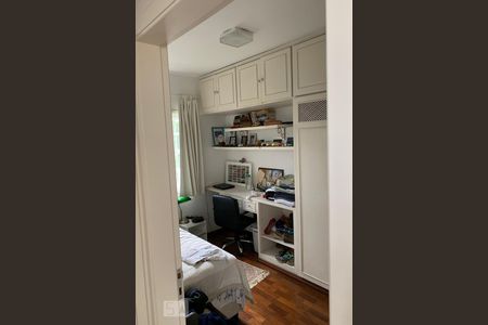 Casa à venda com 250m², 4 quartos e 4 vagasQuarto