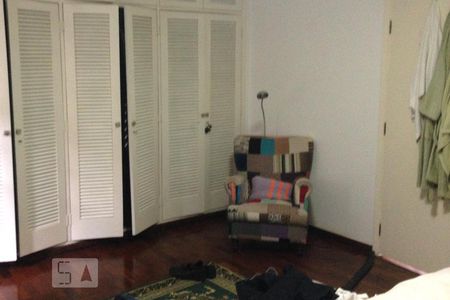 Casa à venda com 250m², 4 quartos e 4 vagasQuarto