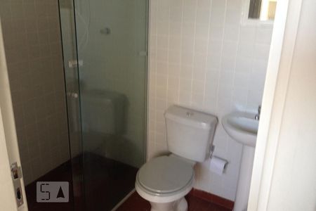 Casa à venda com 250m², 4 quartos e 4 vagasBanheiro