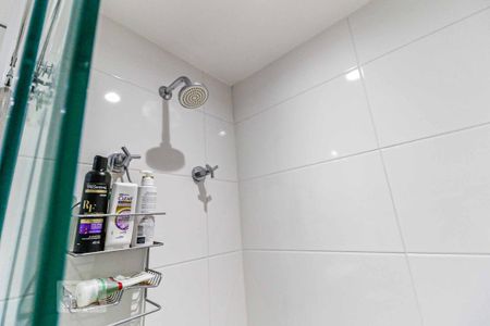 Banheiro de kitnet/studio para alugar com 1 quarto, 37m² em Campo Belo, São Paulo