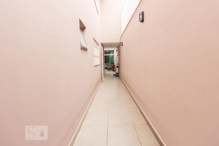 Casa à venda com 220m², 3 quartos e 2 vagas Casa à venda com 220m², 3 quartos e 2 vagasCorredor