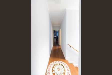 Corredor de casa à venda com 3 quartos, 220m² em Jardim do Colégio (zona Norte), São Paulo