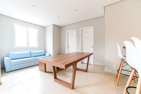 Apartamento para alugar com 43m², 2 quartos e 1 vagaÁrea Comum - Salão de Festas