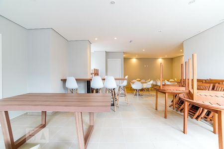 Apartamento para alugar com 43m², 2 quartos e 1 vagaÁrea Comum - Salão de Festas