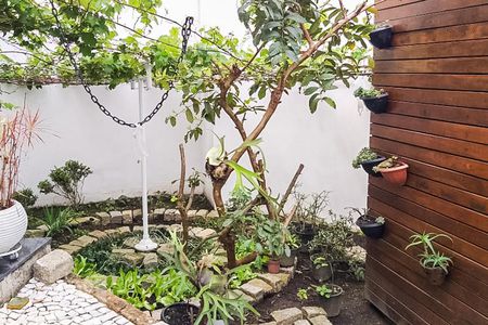 Casa à venda com 700m², 3 quartos e 7 vagasEntrada