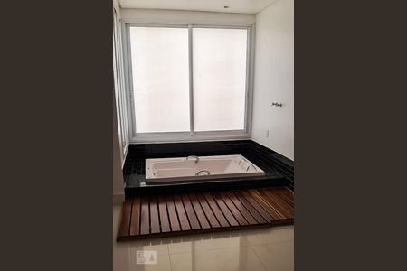 Banheiro de casa à venda com 3 quartos, 647m² em Santa Terezinha, São Bernardo do Campo
