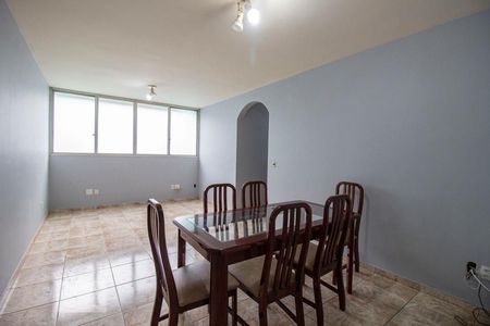 Sala de apartamento à venda com 3 quartos, 130m² em Vila Inhamupe, Jundiaí