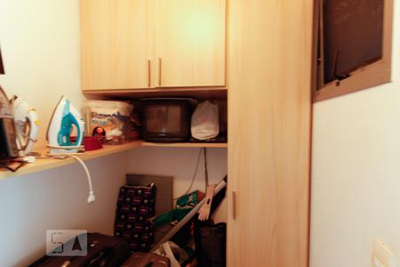 Apartamento para alugar com 172m², 3 quartos e 3 vagas Apartamento para alugar com 172m², 3 quartos e 3 vagasDespensa