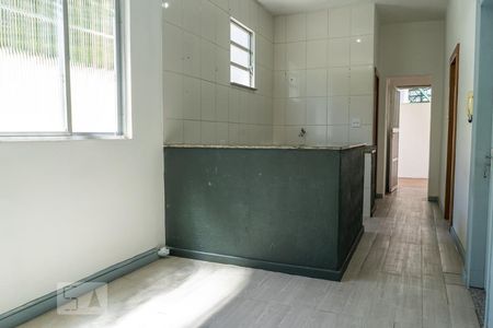Sala/Cozinha de casa de condomínio para alugar com 2 quartos, 66m² em Olaria, Rio de Janeiro