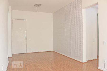 Sala de apartamento à venda com 2 quartos, 66m² em Barra da Tijuca, Rio de Janeiro