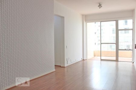 Sala de apartamento à venda com 2 quartos, 66m² em Barra da Tijuca, Rio de Janeiro