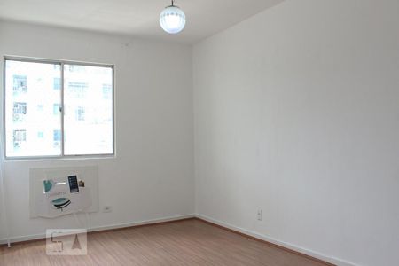 Quarto 1 de apartamento à venda com 2 quartos, 66m² em Barra da Tijuca, Rio de Janeiro