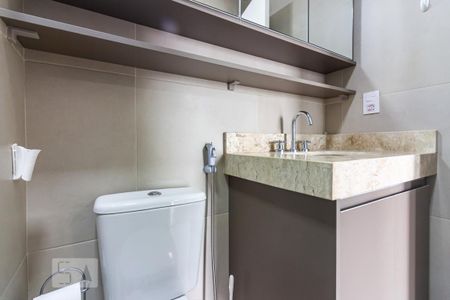 Studio para alugar com 32m², 1 quarto e 1 vaga Studio para alugar com 32m², 1 quarto e 1 vagaBanheiro